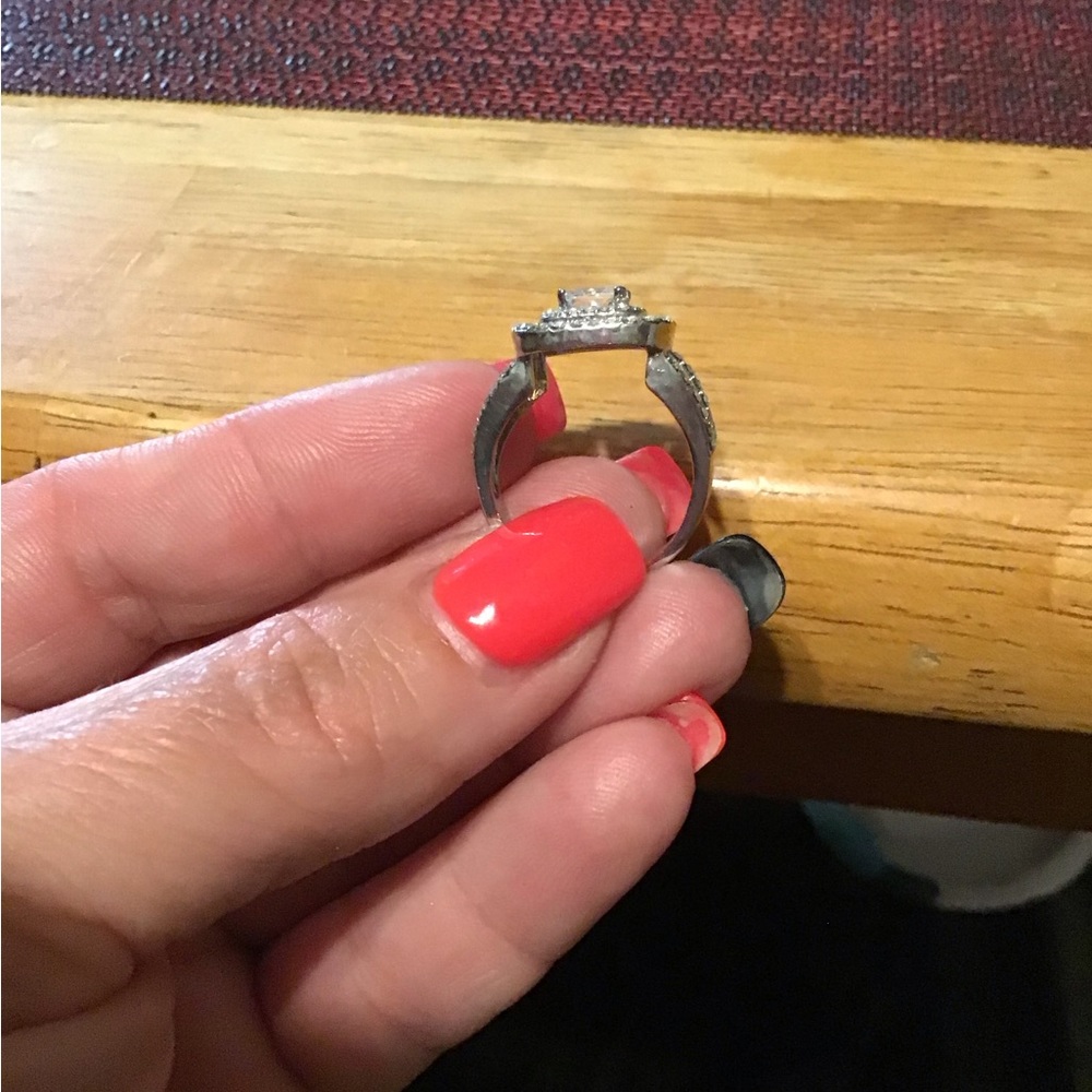Ring - Picture 5 of 5